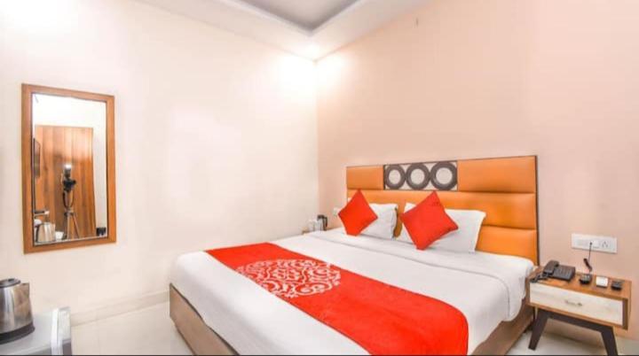 Hotel Roma Deluxe - New Delhi Railway Station Εξωτερικό φωτογραφία