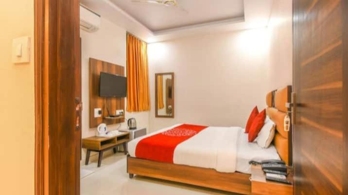 Hotel Roma Deluxe - New Delhi Railway Station Εξωτερικό φωτογραφία